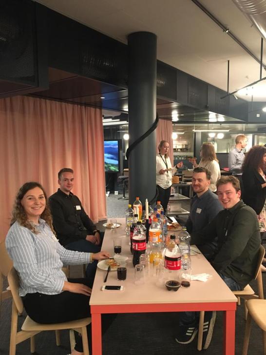 44734013_1191042851052373_3535809750300098560_n